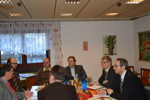 Diskussion im Alten- und Pflegeheim St. Franziskus in Bubenreuth