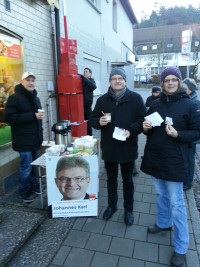 Unsere Bausteine für Bubenreuth: Infostand am 22.02.2014 vor der Bäckerei Patz. Mit Johannes Karl, Jessica Braun und Marcus Kreyer